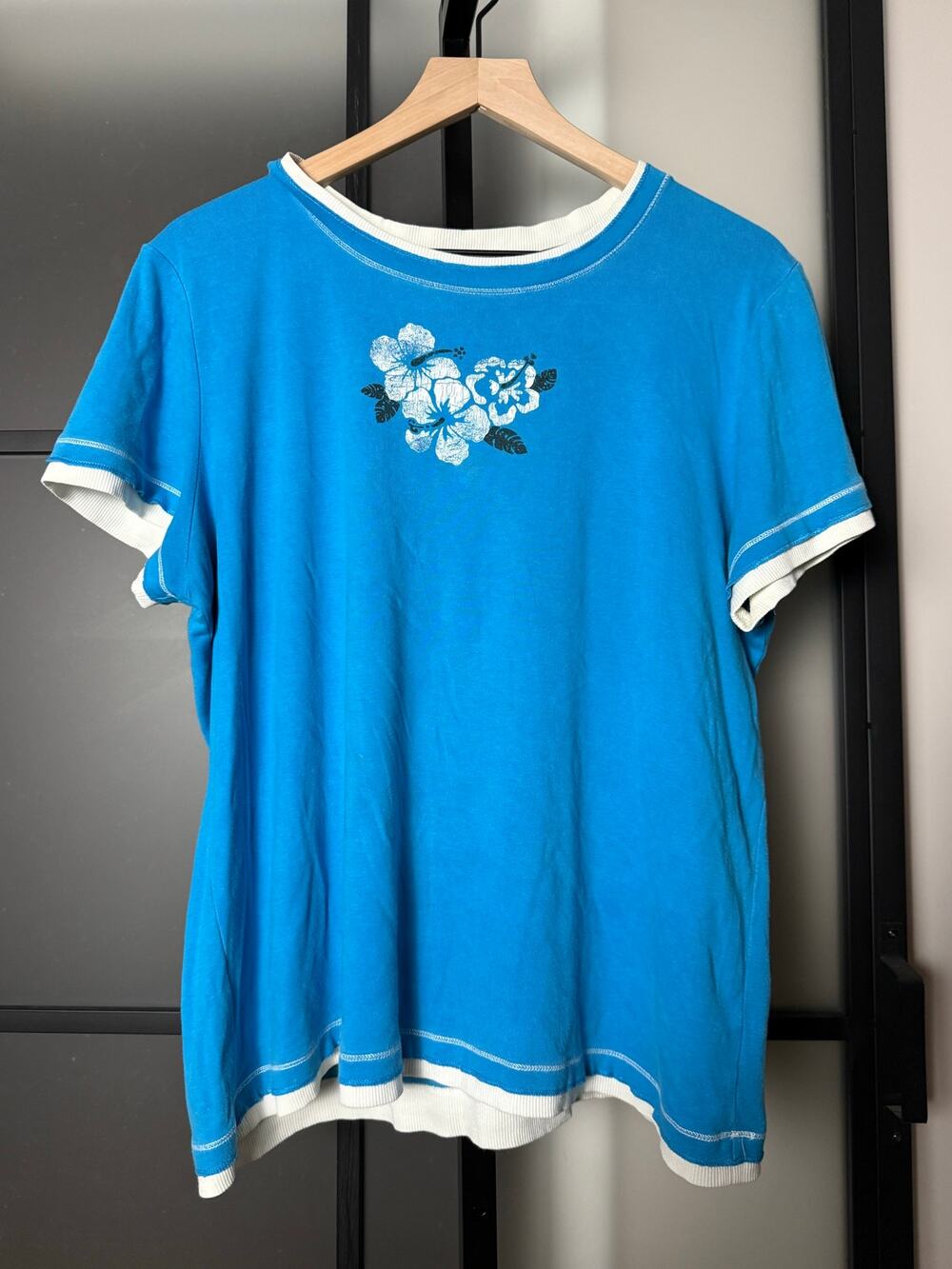 y2k SB Active Flower Layered Tshirt Size XL